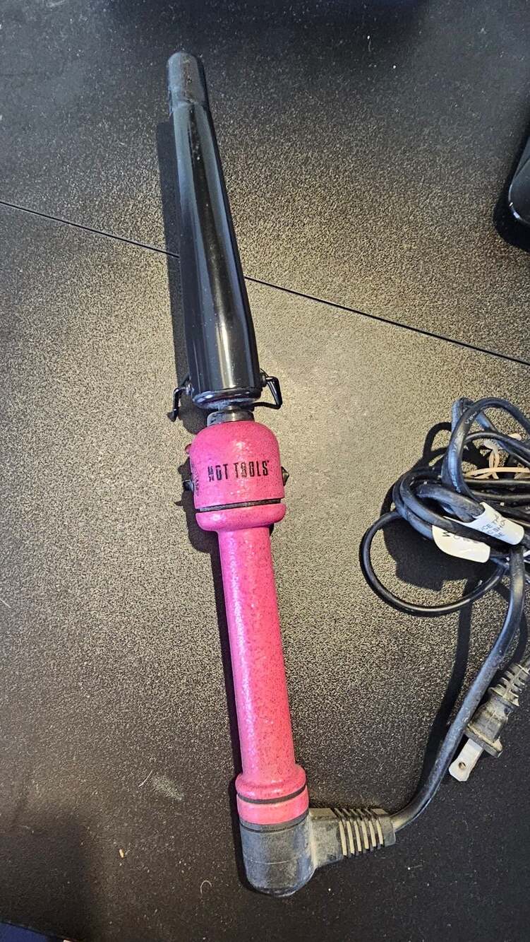 Hot Tools Pink Professional Tapered Curling Wand